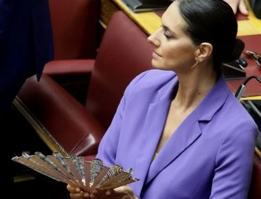 Έλενα Ακρίτα: Οργή για το «slut shaming» κατά της Νόνης Δούνια - Tί εγραψε